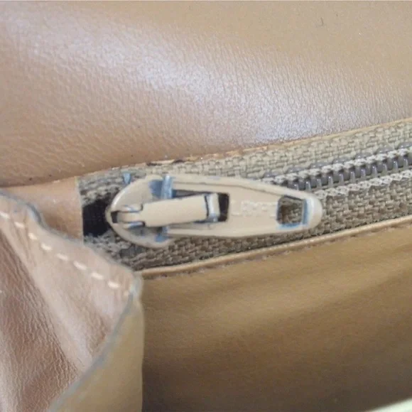 Celine Vintage Triomphe Continental Wallet - Picture 15 of 15